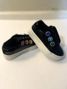 KURT GEIGER London Kids' Sneaker with faux jewel embellishment size 7 black